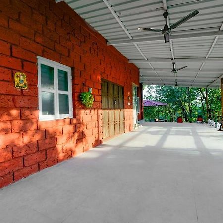 Lobville Homestay 卡尔贾特 外观 照片